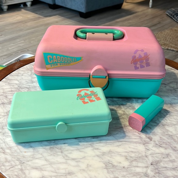 Caboodles Handbags - Vintage Caboodles set of 3 make-up case, travel case and RARE! lip gloss holder